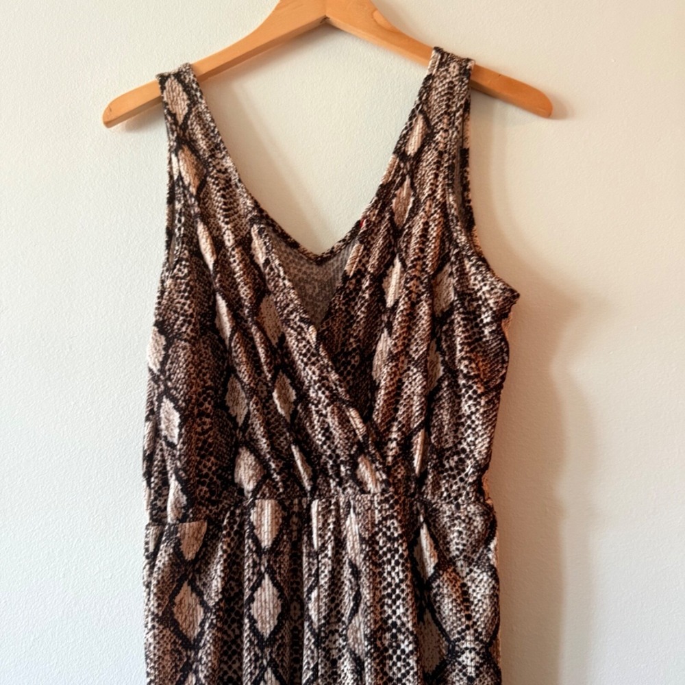Guess Snakeskin Print Jumpsuit Womens L Brown Tan Ribbed Knit Sleeveless Wrap